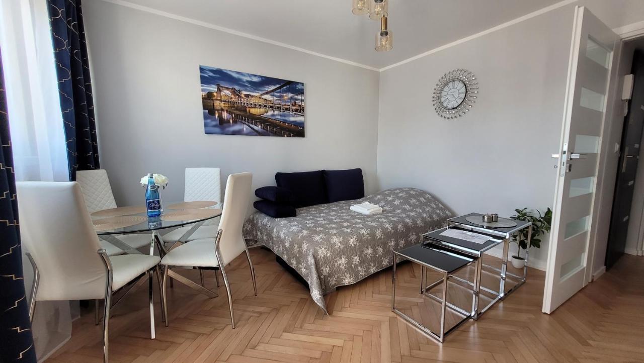 Lovely Flat In Heart Of Wrocław Extérieur photo